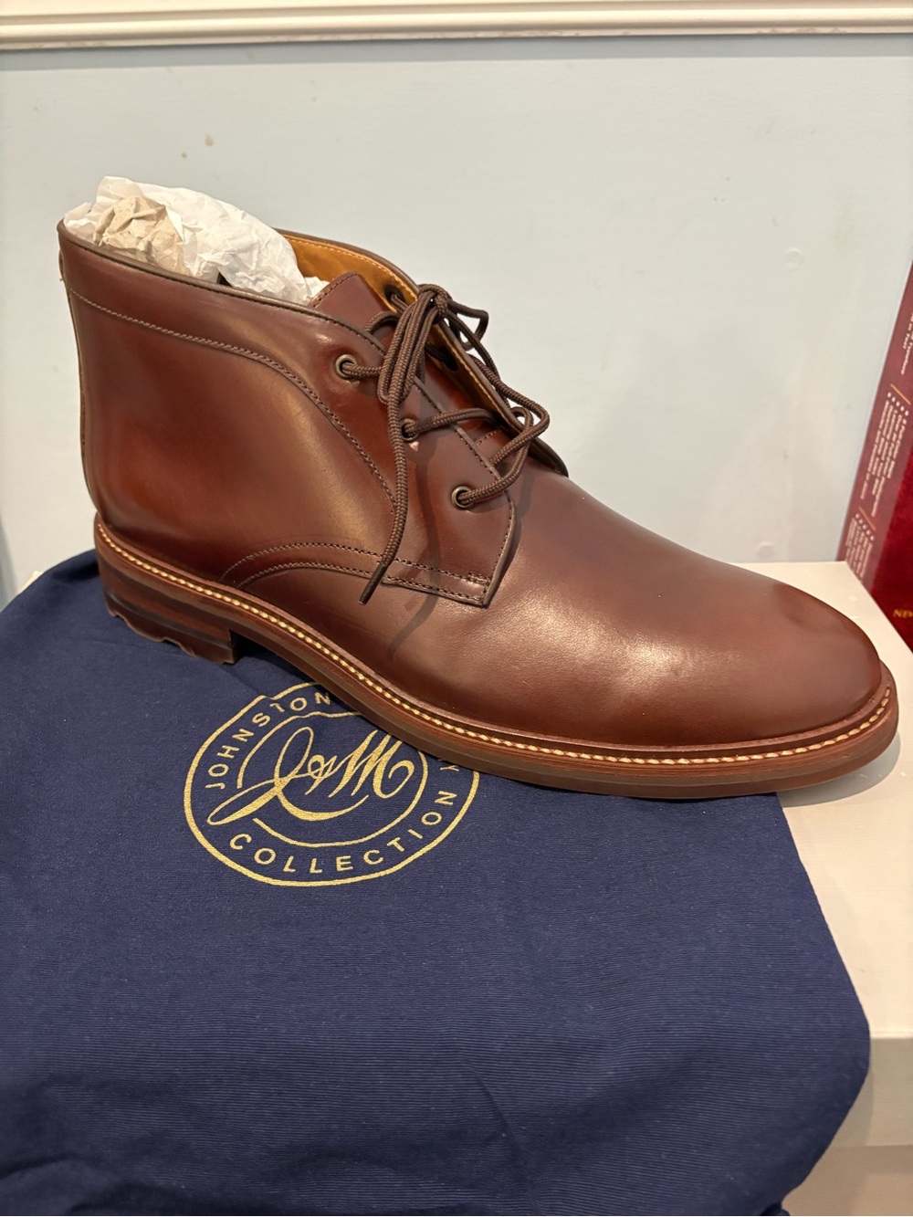 Johnston & Murphy Chestnut Brown Leather Chukka Boot